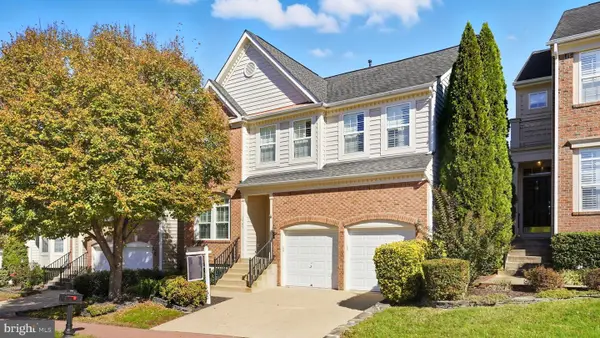 8909 Robert Lundy Pl, LORTON, VA 22079