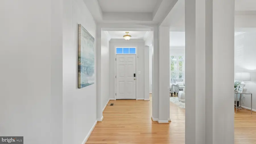 8909 Robert Lundy Pl, Lorton, VA 22079 - Image #3