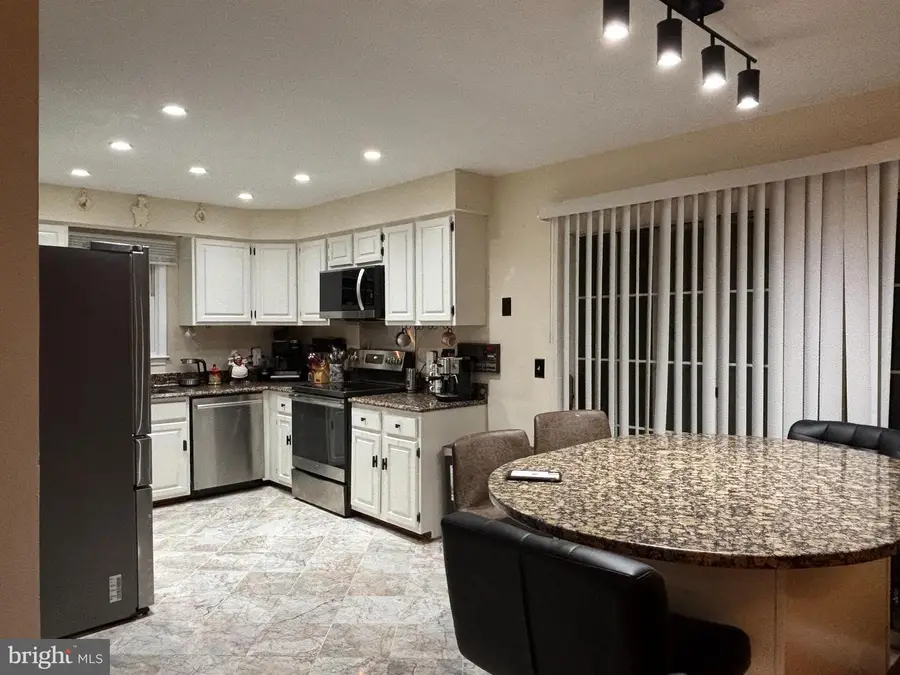 3606 Canoe Birch Ct, Franklin Farm, VA 22033 - #3