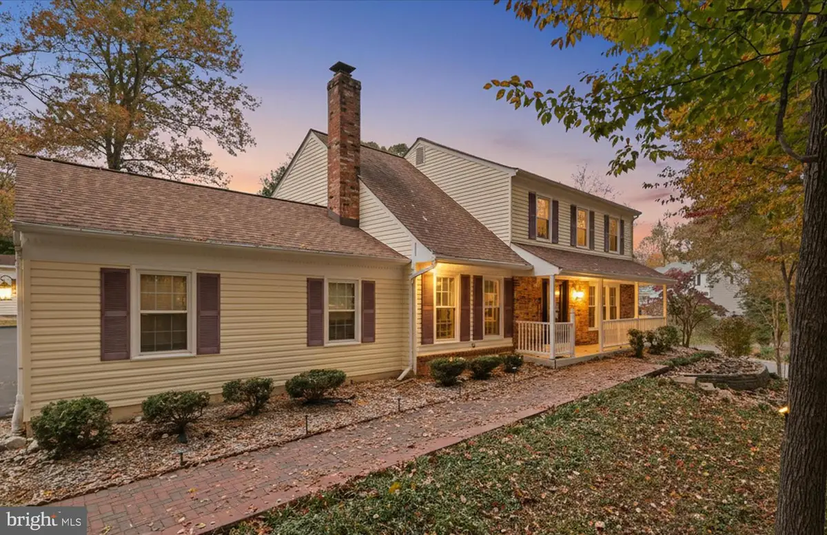 12133 Queens Brigade Dr, Fairfax, VA 22030 - Image #1