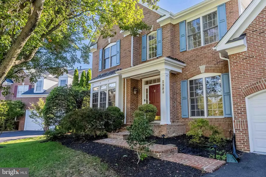 2393 Watters Glen Ct, Falls Church, VA 22043 - Image #2