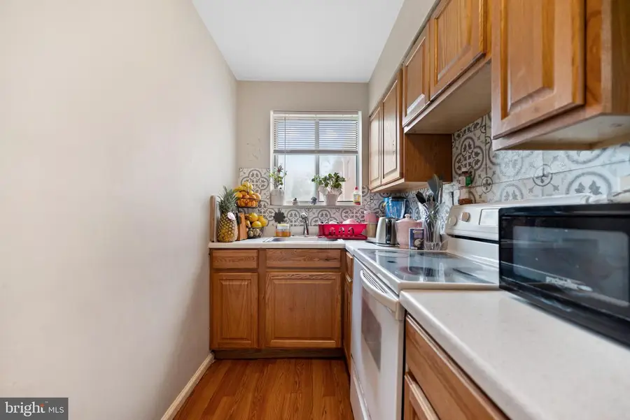 3076 Patrick Henry Dr #202, Falls Church, VA 22044 - Image #2