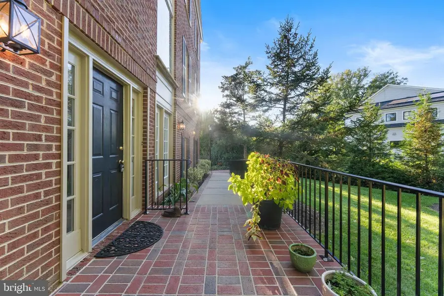 6619 Madison Mclean Dr, McLean, VA 22101 - Image #3