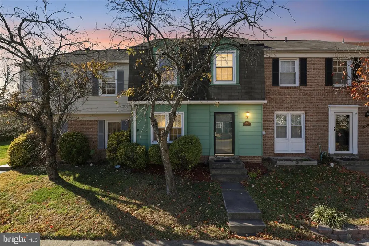6502 Greyledge Ct, Alexandria, VA 22310 - Image #1