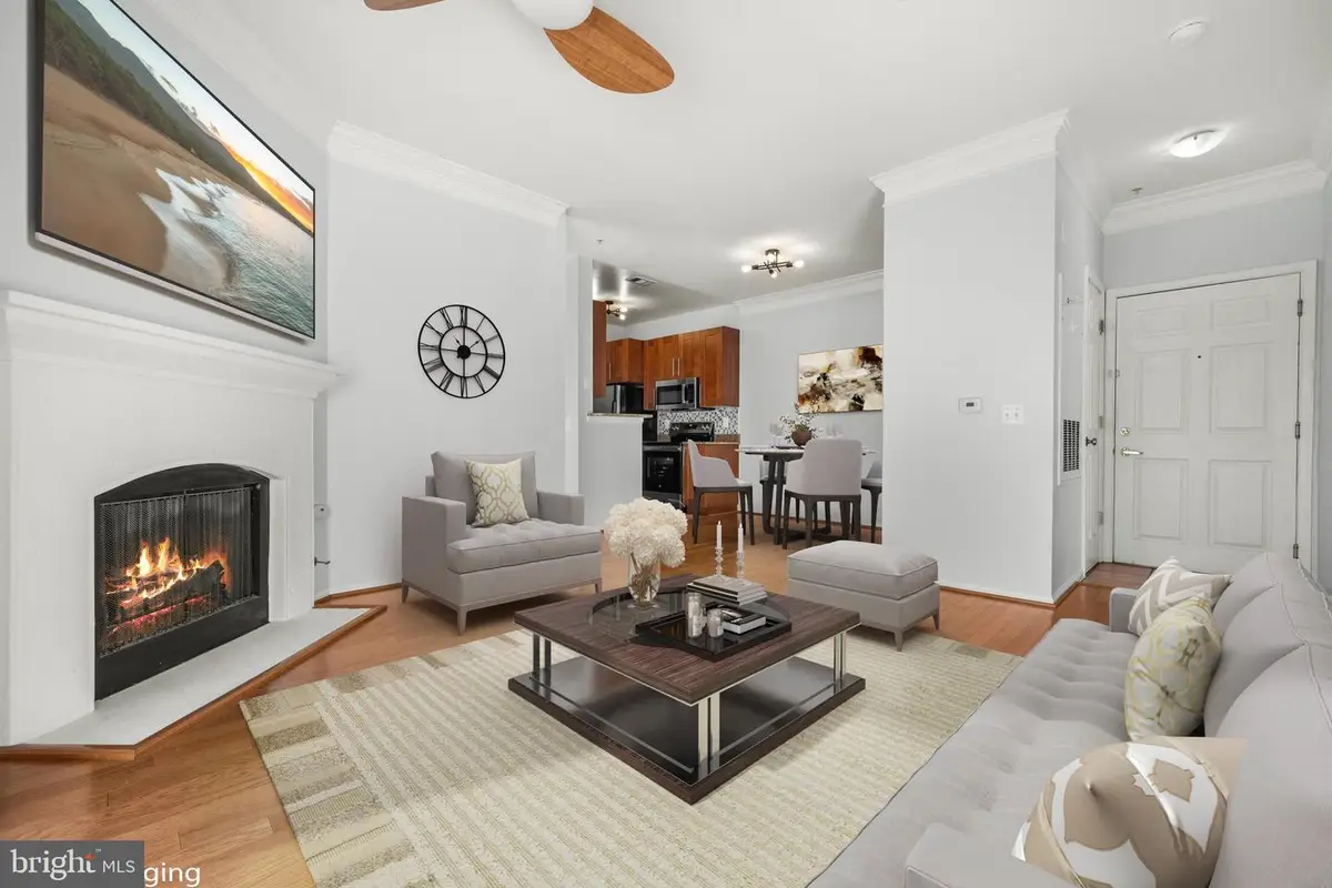 1570 Spring Gate Dr #7213, McLean, VA 22102 - Image #1