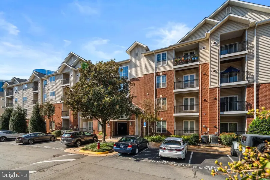 1570 Spring Gate Dr #7213, McLean, VA 22102 - Image #2