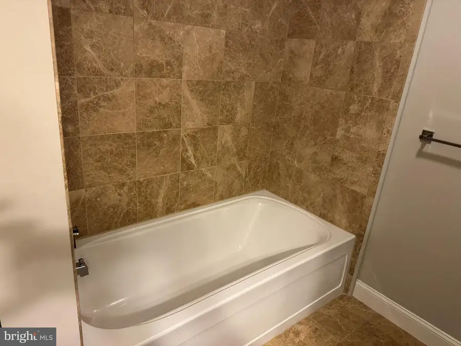 6301 Edsall Rd #102, Alexandria, VA 22312 - Image #3