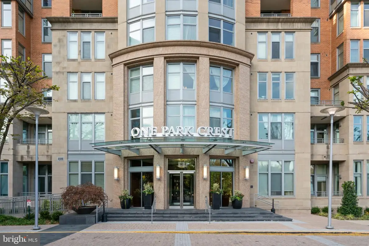 8220 Crestwood Heights Dr #315, McLean, VA 22102 - Image #1