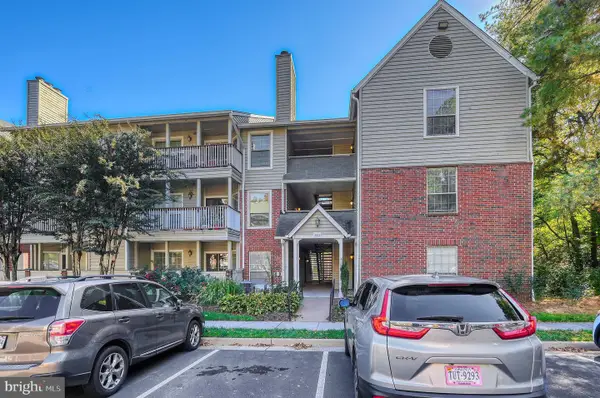 3922 Penderview Dr #305, FAIRFAX, VA 22033