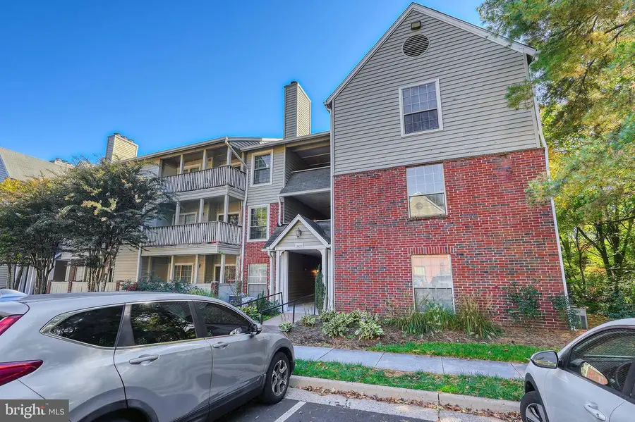 3922 Penderview Dr #305, Fair Oaks, VA 22033 - Image #2