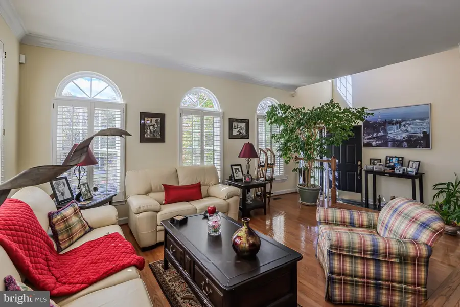 5510 Jowett Ct, Alexandria, VA 22315 - Image #3