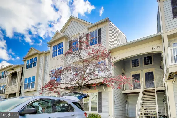 8205 Crossbrook Ct #201, LORTON, VA 22079