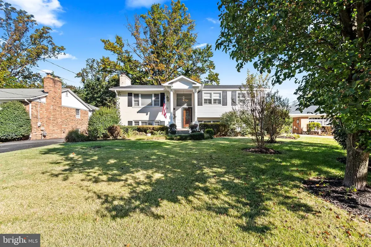 7052 Wardell St, Annandale, VA 22003 - Image #1