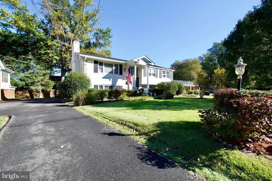 7052 Wardell St, Annandale, VA 22003 - Image #2