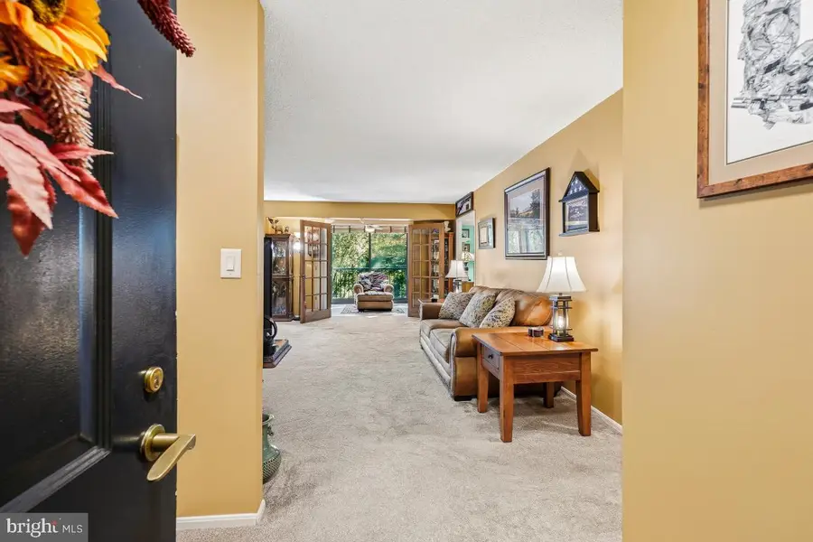 5901 Mount Eagle Dr #216, Alexandria, VA 22303 - Image #3