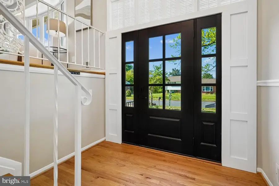 10710 Almond St, Fairfax, VA 22032 - #2