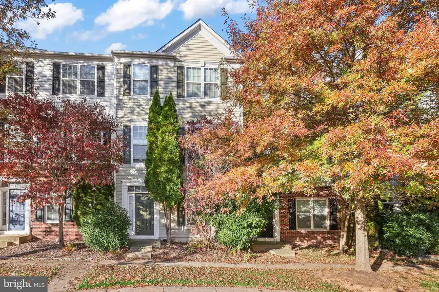 5096 Village Fountain Pl, Centreville, VA 20120 - Image #2