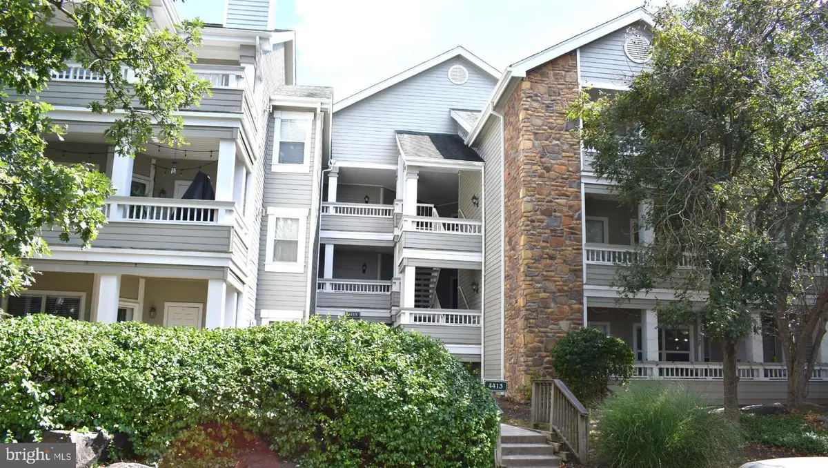 4413 Fair Stone Dr #306, Fair Lakes, VA 22033 - Image #1