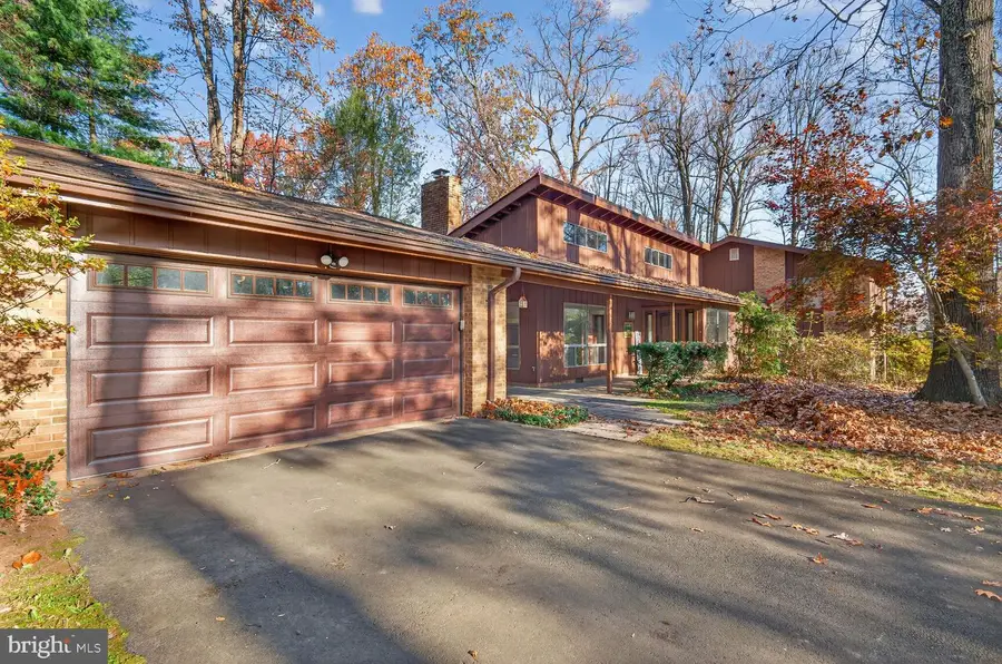 3204 Fox Mill Rd, Oakton, VA 22124 - Image #2