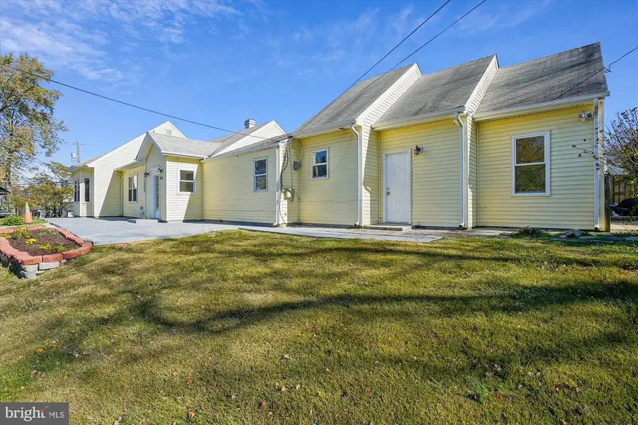 3201 Nottage Ln, Falls Church, VA 22042 - Image #2