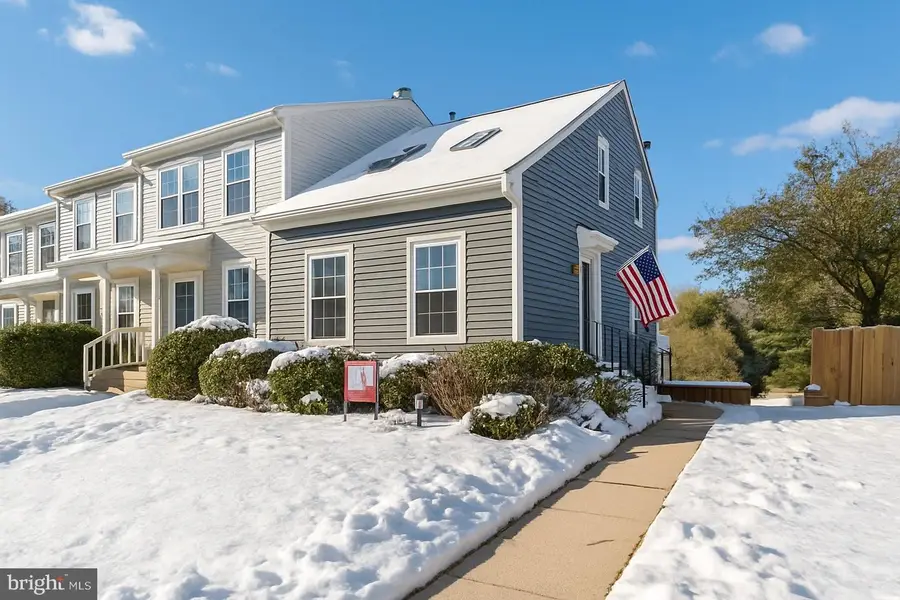 6347 Chimney Wood Ct, Alexandria, VA 22306 - Image #3