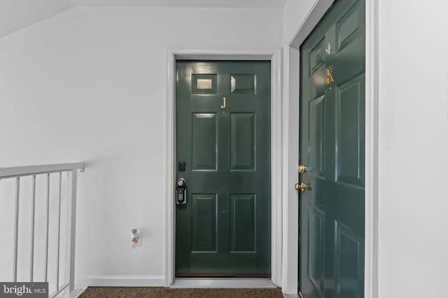 7510 Snowpea Ct-j Snowpea Ct #201, Alexandria, VA 22306 - Image #3