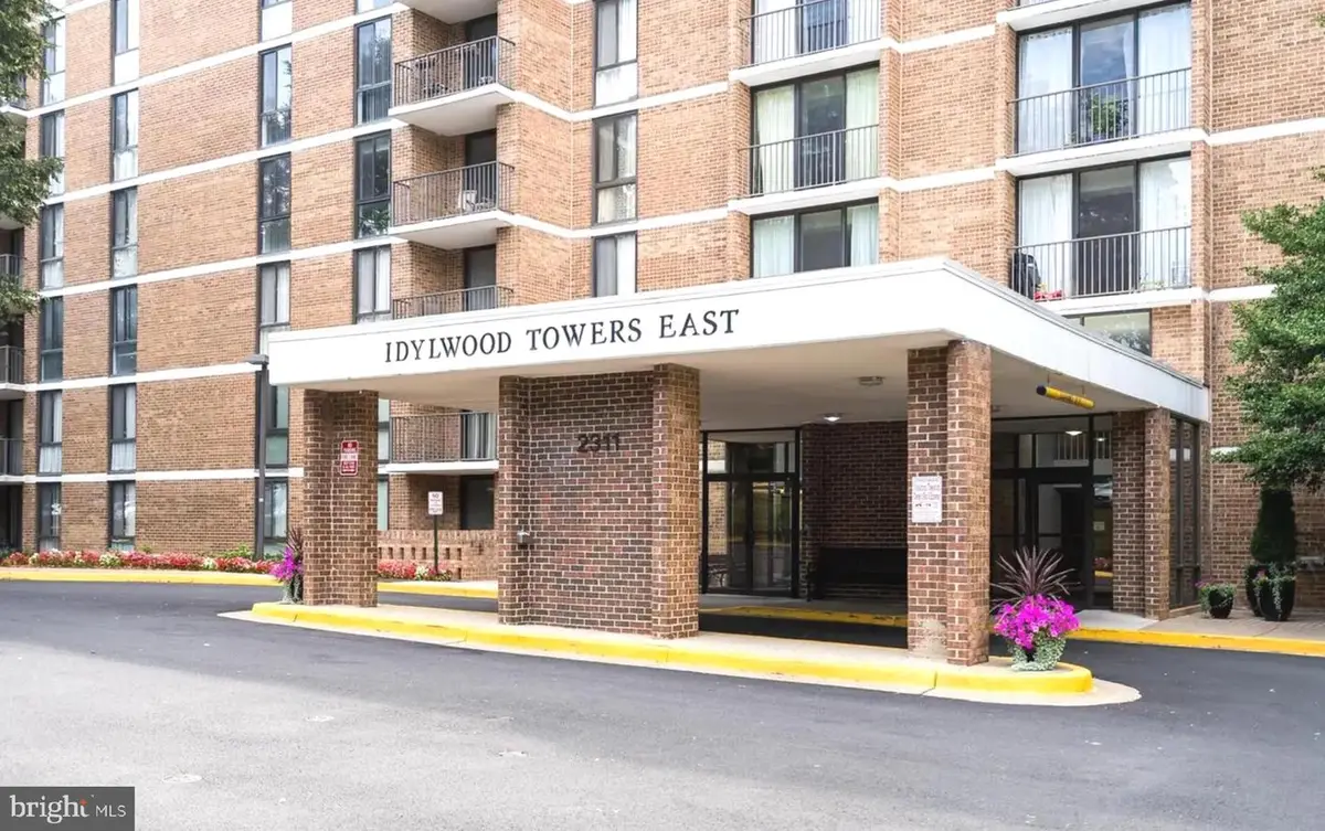 2311 Pimmit Dr #808, Falls Church, VA 22043 - Image #1