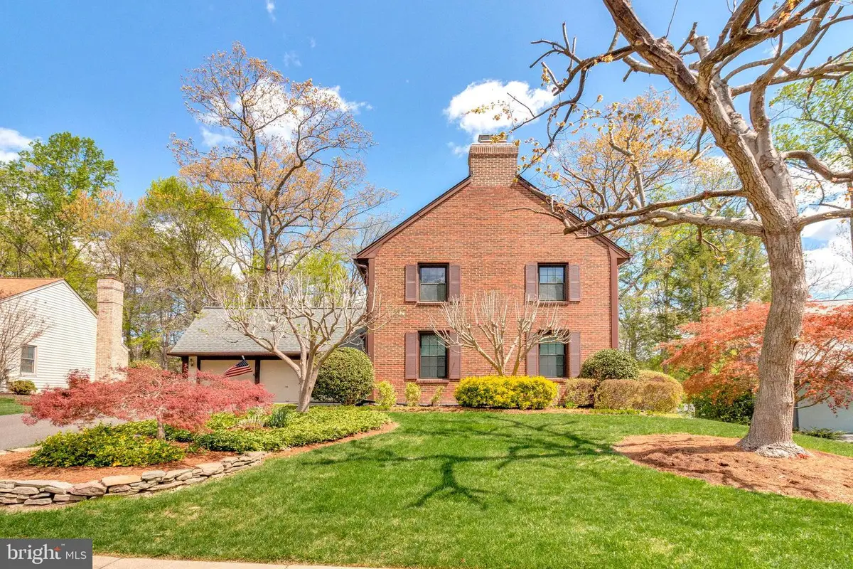 8420 Sweet Pine Ct, Springfield, VA 22153 - #1