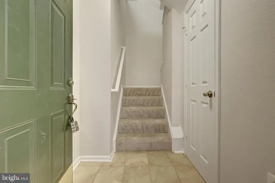 12845 Fair Briar Ln, Fair Lakes, VA 22033 - Image #3