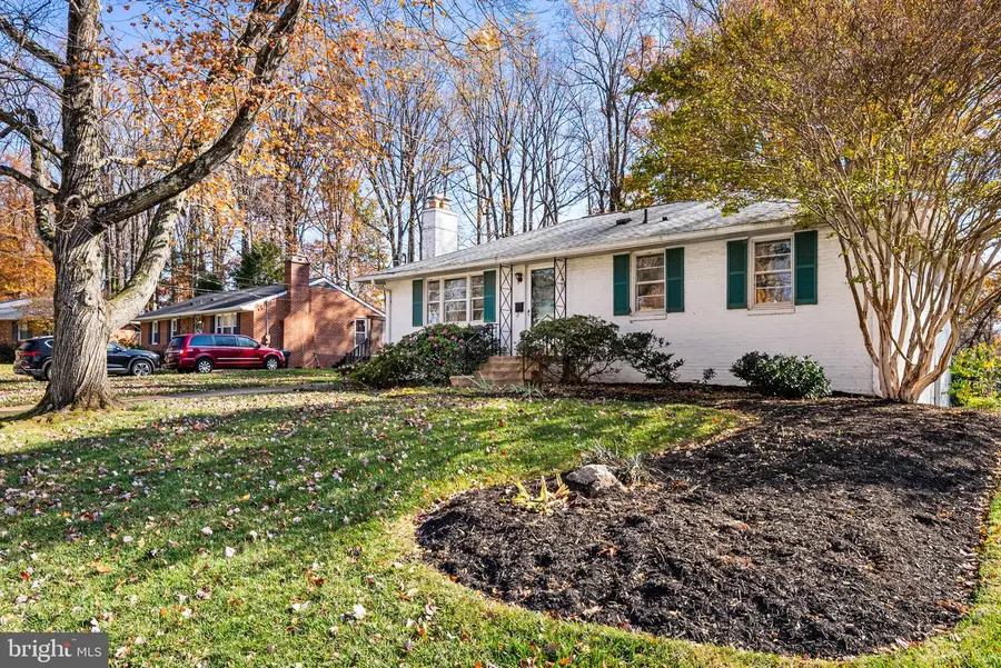 7457 Long Pine Dr, Springfield, VA 22151 - Image #2