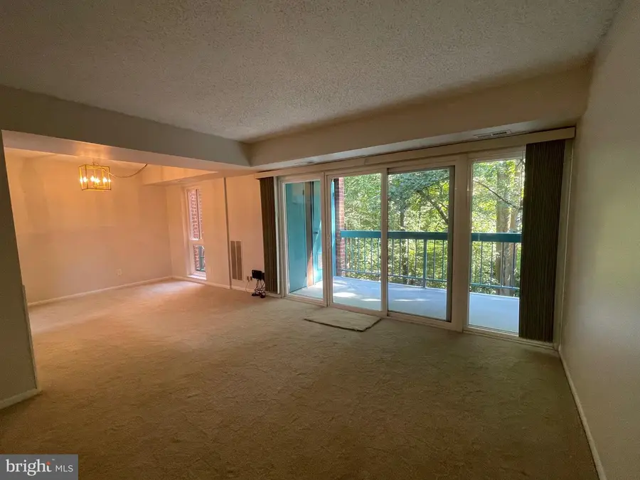 11837 Shire Ct #22, Reston, VA 20191 - Image #2