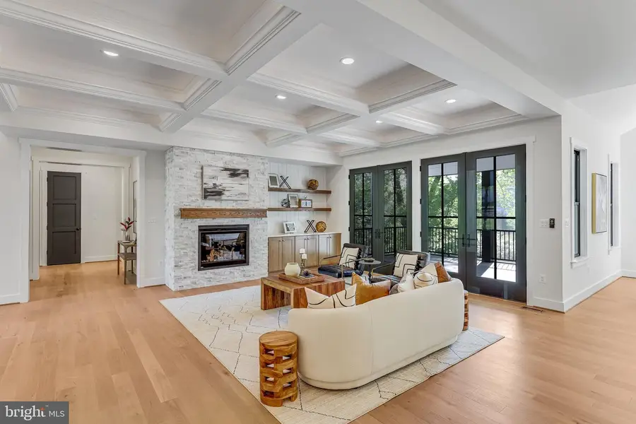 2129 Mckay St, Falls Church, VA 22043 - #3