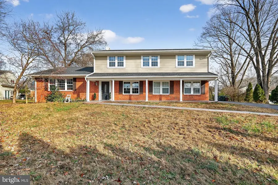 1857 Hunter Mill Rd, Vienna, VA 22182 - Image #3
