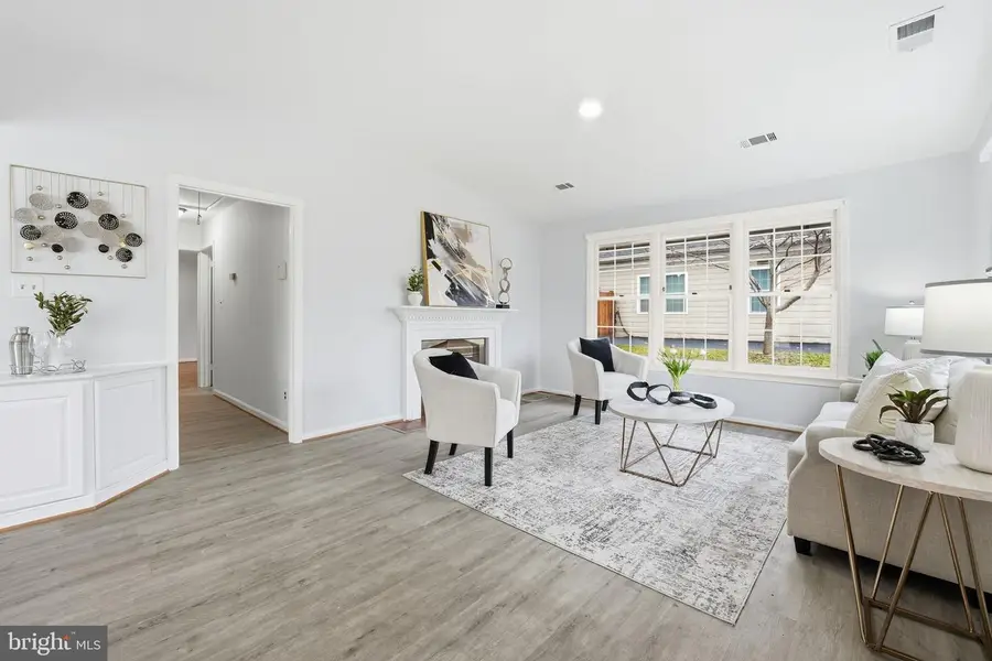 7122 Westmoreland Rd, Falls Church, VA 22042 - Image #3