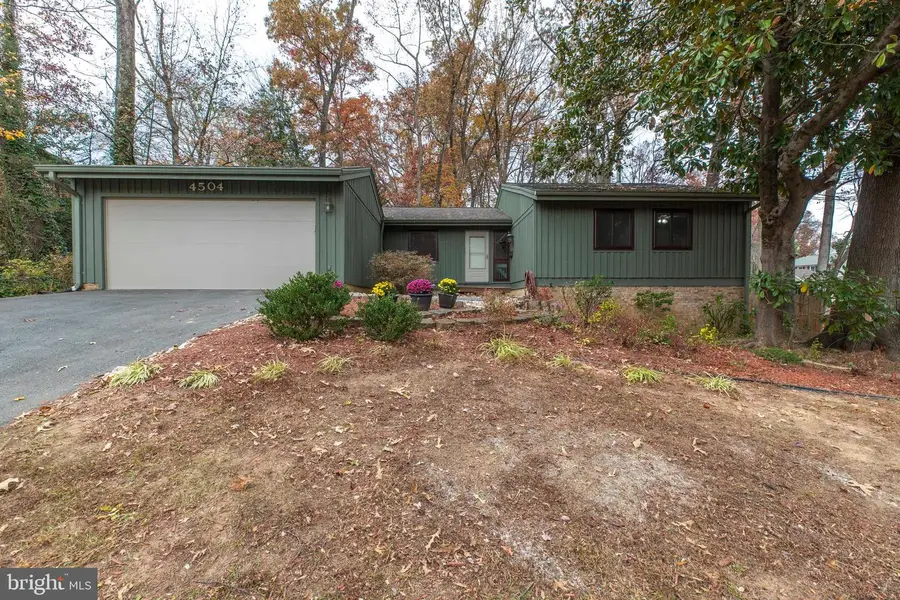 4504 Wakefield Dr, Annandale, VA 22003 - Image #2