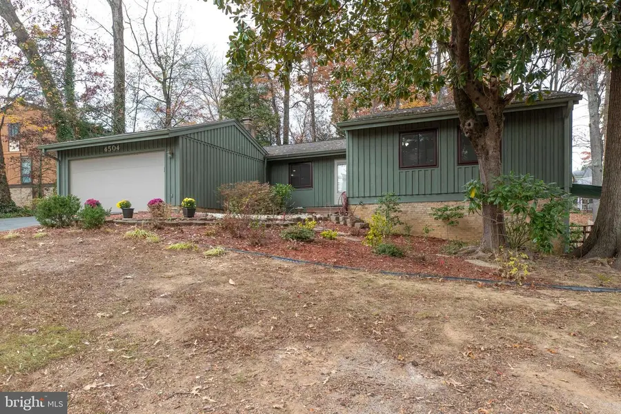 4504 Wakefield Dr, Annandale, VA 22003 - Image #3