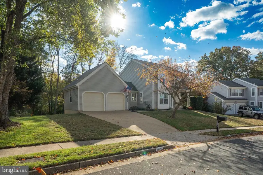 13481 Lake Shore Dr, Herndon, VA 20171 - #2