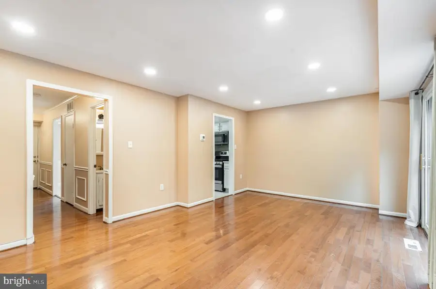 7432 Larne Ln, Lorton, VA 22079 - Image #3