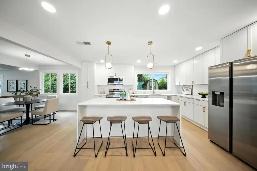 5503 Fireside Ct, Fairfax, VA 22032 - Image #2