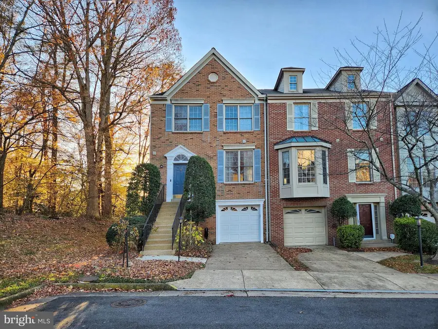 8026 Readington Ct, Springfield, VA 22152 - Image #2