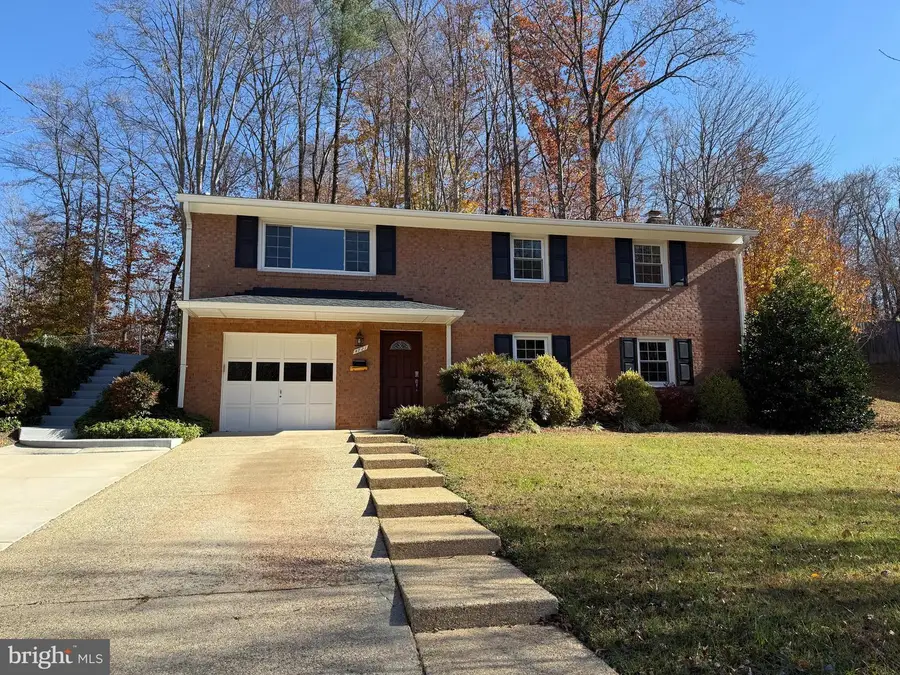 4721 Springbrook Dr, Annandale, VA 22003 - Image #3