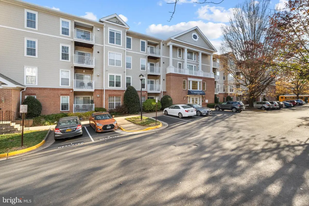 6990 Falls Reach Dr #313, Falls Church, VA 22043 - #1