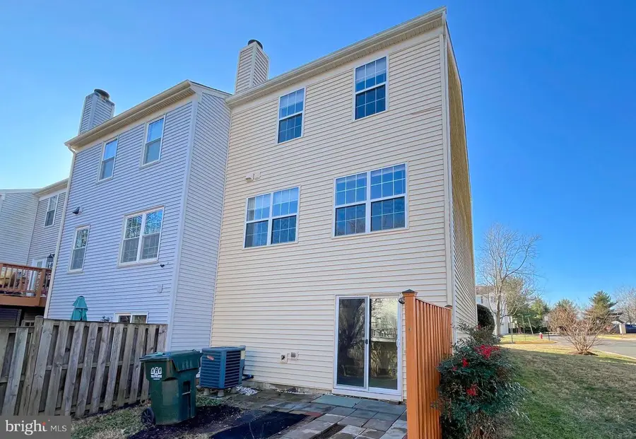 3350 Oakshade Ct, Franklin Farm, VA 22033 - Image #3