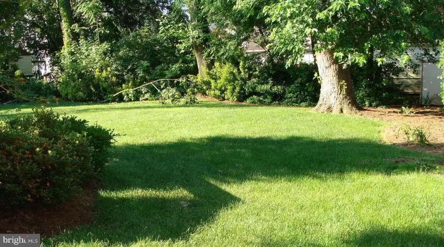 6613 Chesterfield Ave, McLean, VA 22101 - Image #2