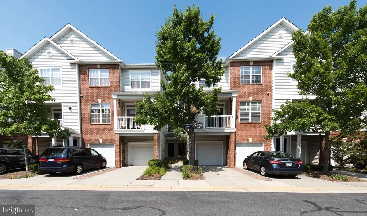13056 Marcey Creek Rd #13056, Herndon, VA 20171 - Image #1