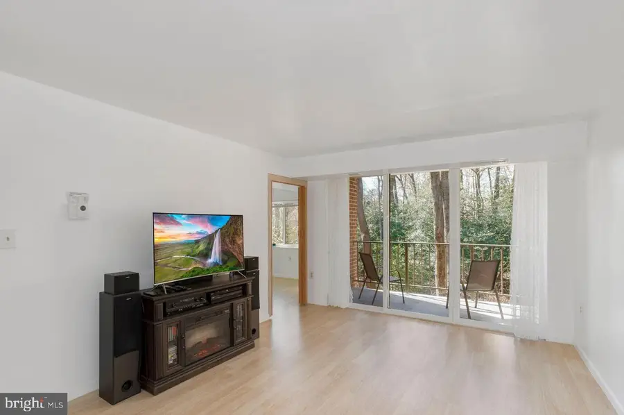 1532 Northgate Sq #12a, Reston, VA 20190 - Image #2