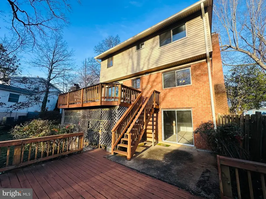 8601 Kenilworth Dr, Springfield, VA 22151 - Image #2