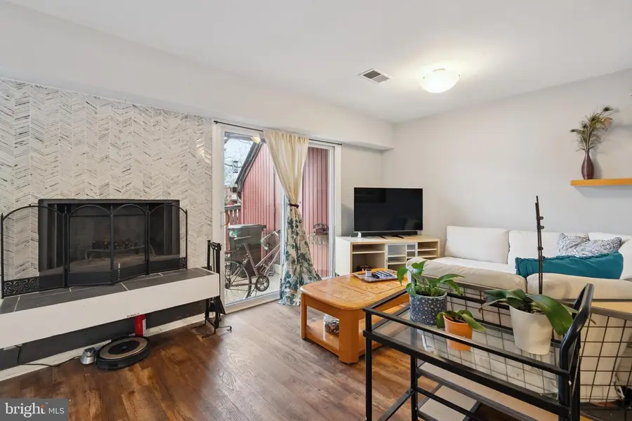 8041 Pantano Pl #21, Alexandria, VA 22309 - Image #2