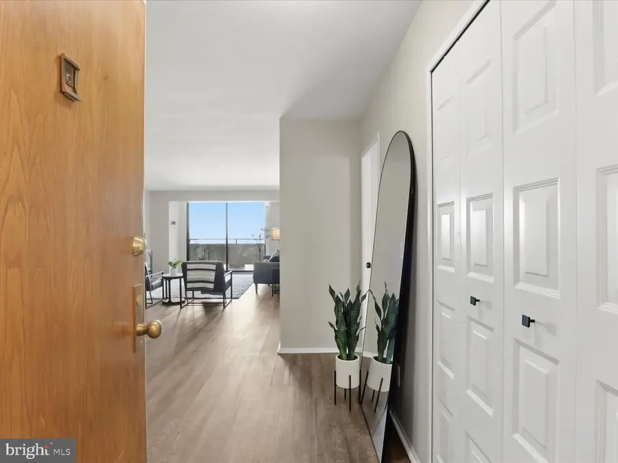 1800 Old Meadow Rd #1017, McLean, VA 22102 - Image #2