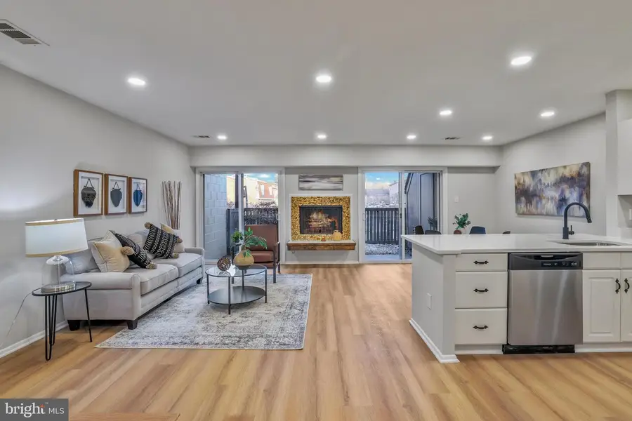 3966 Woodhue Pl, Alexandria, VA 22309 - Image #3